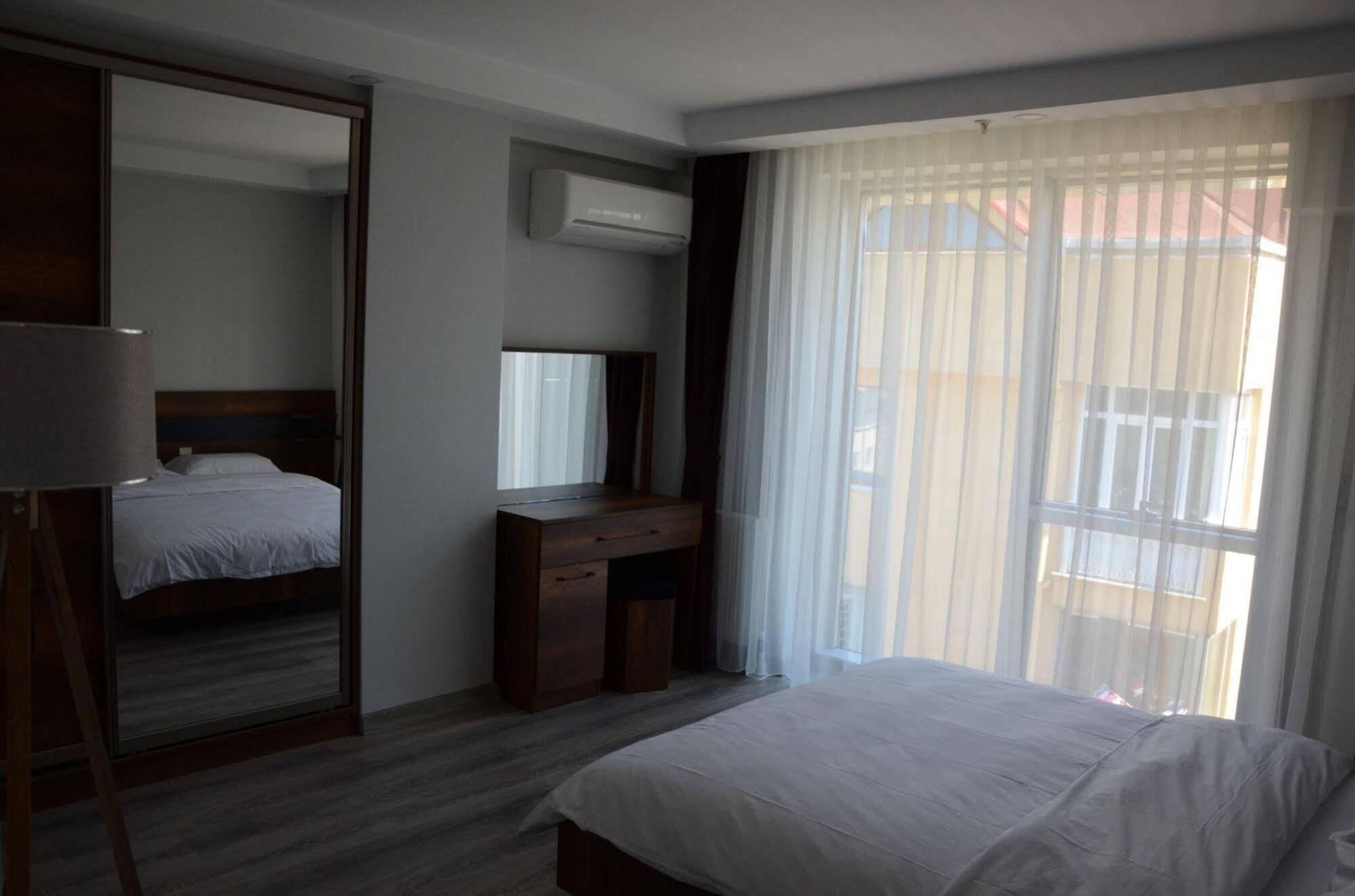 On4 Rooms & Suites Estambul Exterior foto