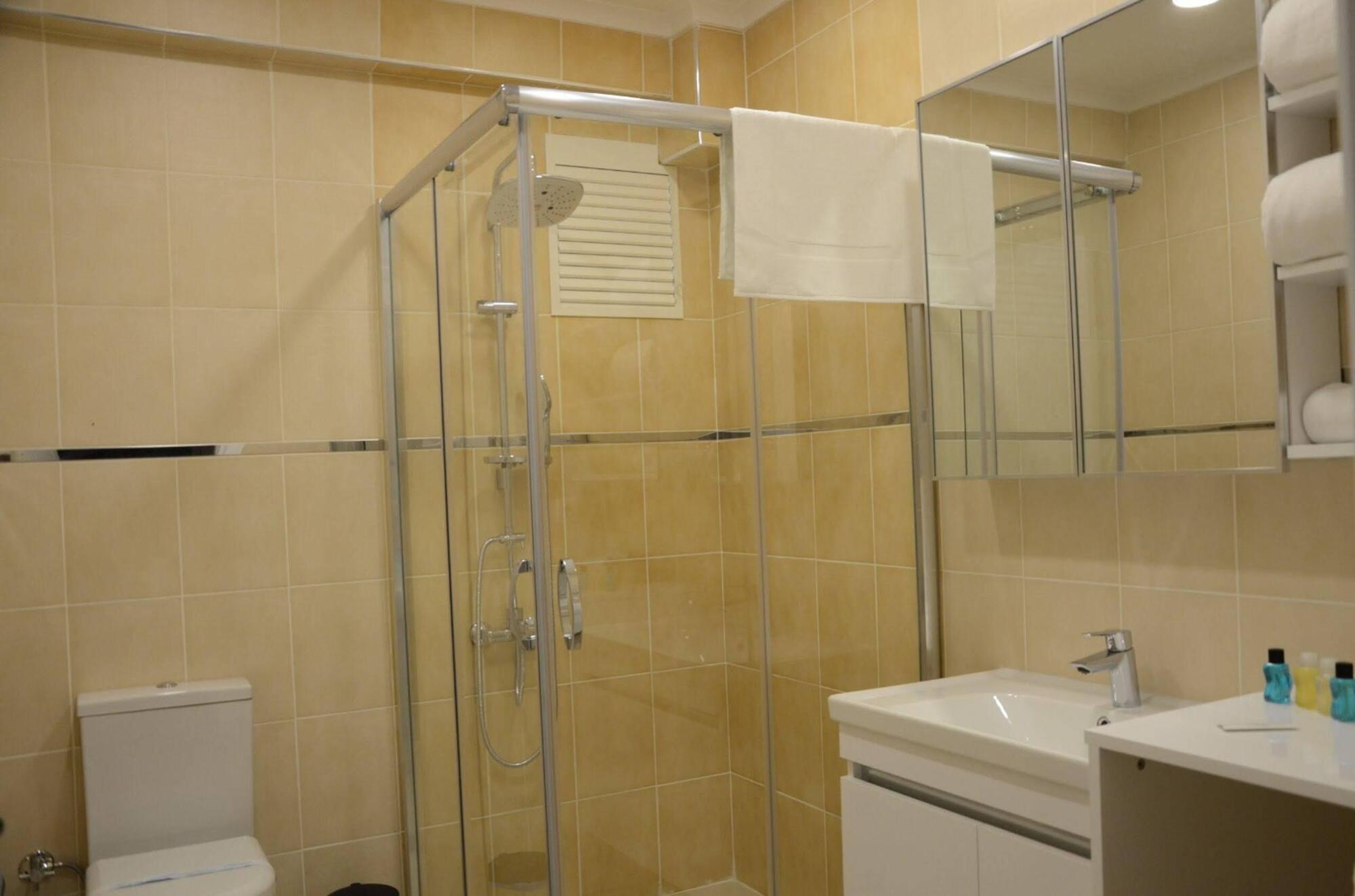On4 Rooms & Suites Estambul Exterior foto